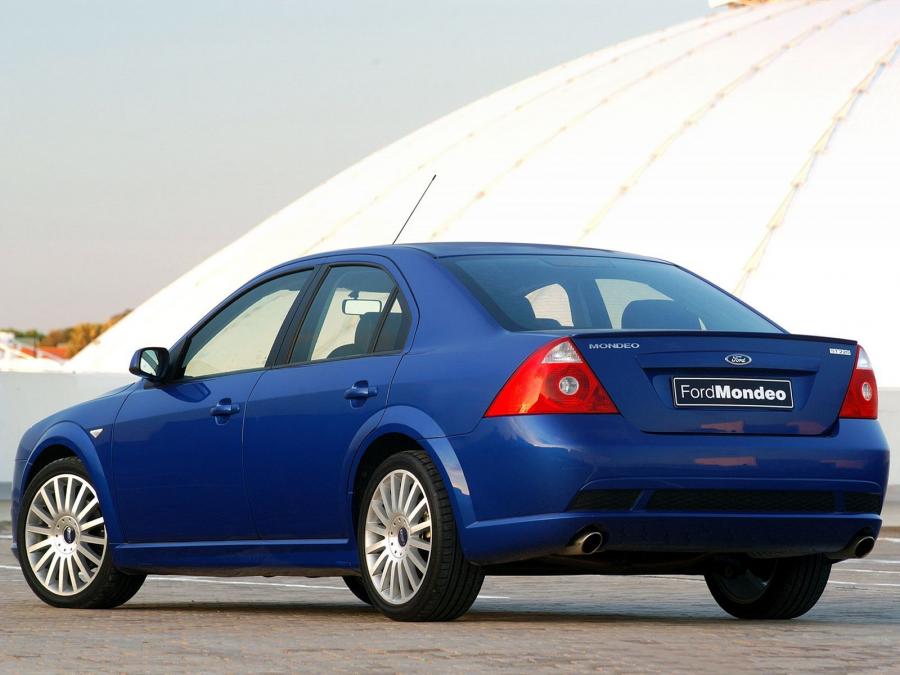  Ford Mondeo ST220 Sedan 2004 года  (ZA) (фото 5 из 7)